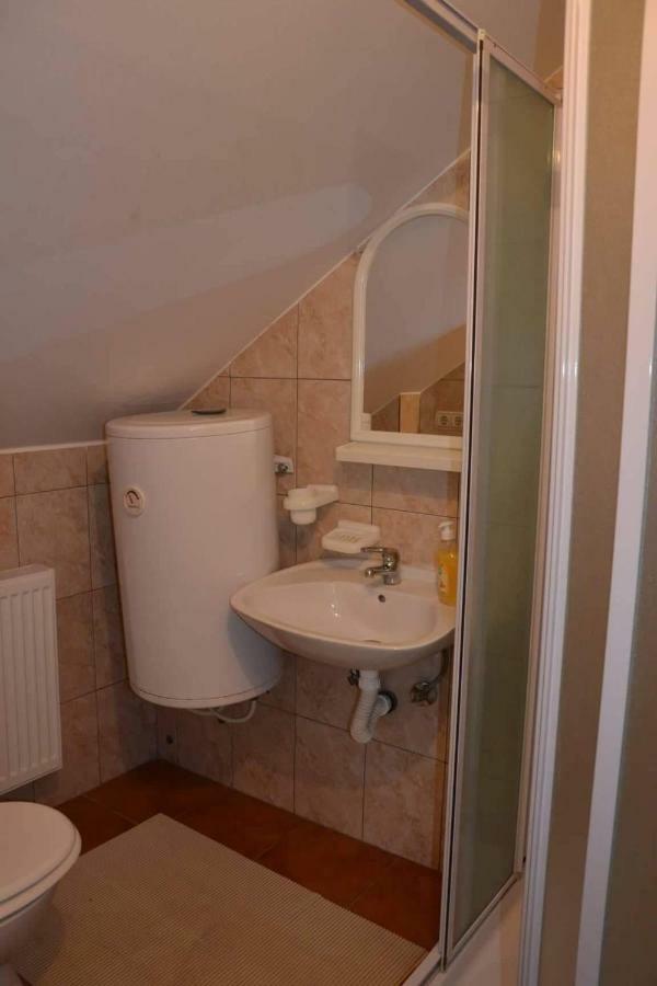 Guest House Bole Vinci Екстер'єр фото