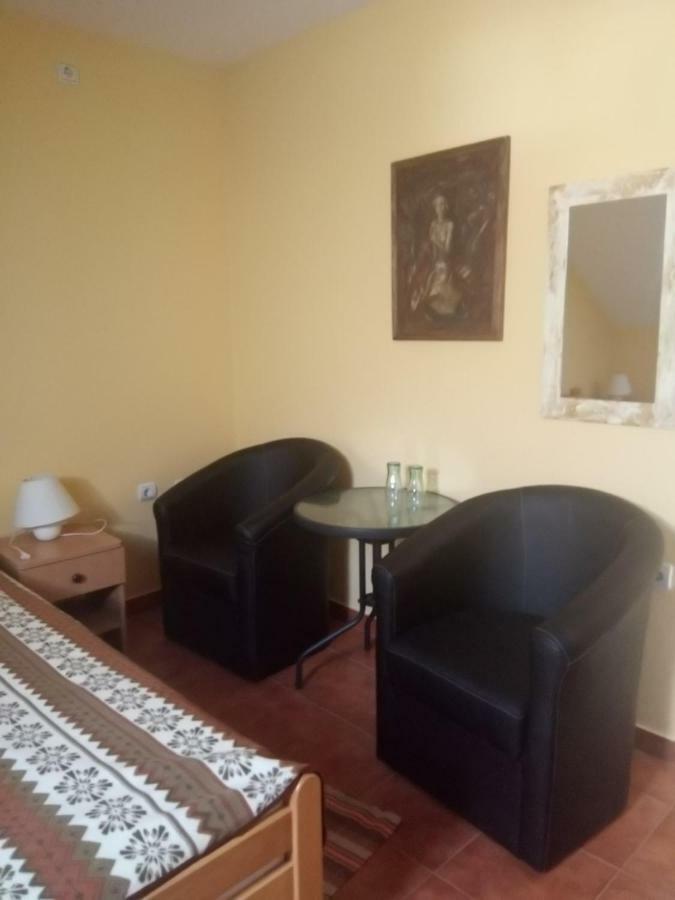 Guest House Bole Vinci Екстер'єр фото